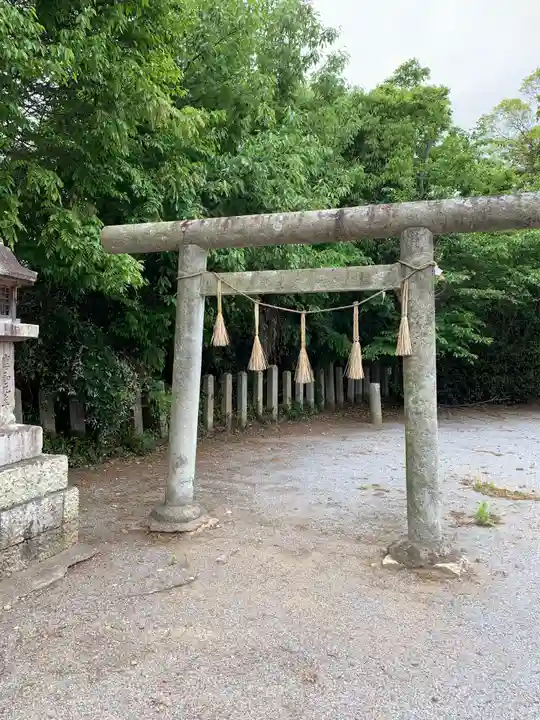 神明神社の鳥居