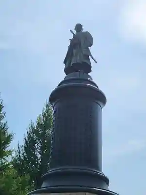 靖國神社の像