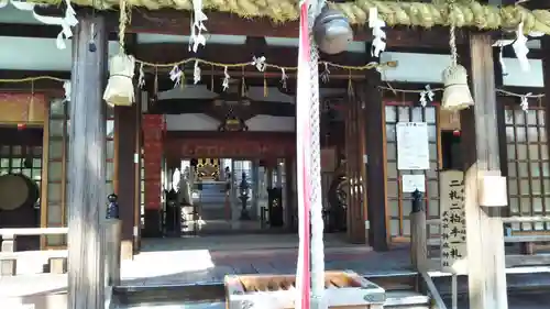 許麻神社の本殿