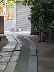 銀杏岡八幡神社の庭園