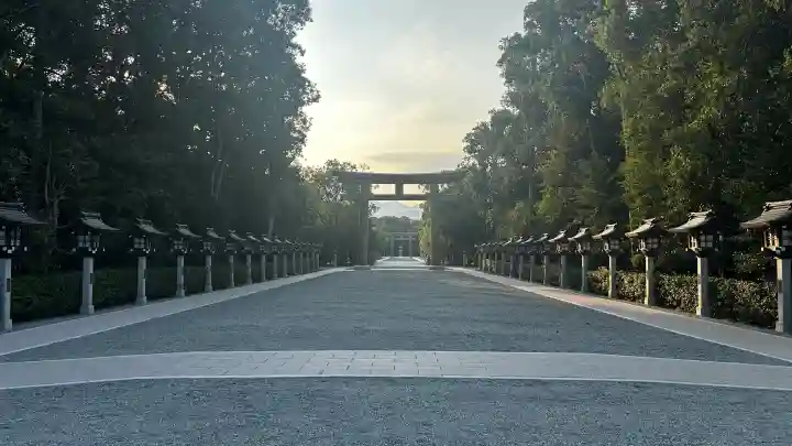 橿原神宮の{uncategorized: "未分類", other: "その他", undefined: "問題あり", building: "その他建物", grave: "お墓", sacred_gate: "鳥居", guardian: "狛犬", statue: "像", buddha: "仏像", history: "歴史", nature: "自然", garden: "庭園", animal: "動物", pagoda: "塔", temizu: "手水舎", mountain_gate: "山門・神門", sanctuary: "本殿・本堂", subordinate: "末社・摂社", art: "芸術", scenery: "景色", jizo: "地蔵", ema: "絵馬", goshuin: "御朱印", omikuji: "おみくじ", items: "授与品その他", amulet: "お守り", goshuincho: "御朱印帳", eats: "食事", festival: "お祭り", votive_dance: "神楽", shichigosan: "七五三参", wedding: "結婚式", experience: "体験その他", initially: "初詣", around: "周辺", anti_infection: "感染症対策"}
