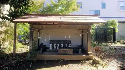 舘氷川神社の末社