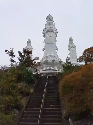 鳥居観音(埼玉県)