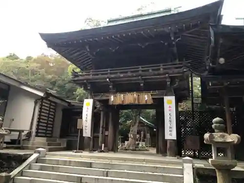 志賀海神社の山門・神門
