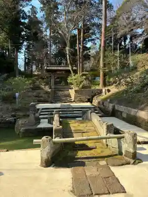 浄智寺の{uncategorized: "未分類", other: "その他", undefined: "問題あり", building: "その他建物", grave: "お墓", sacred_gate: "鳥居", guardian: "狛犬", statue: "像", buddha: "仏像", history: "歴史", nature: "自然", garden: "庭園", animal: "動物", pagoda: "塔", temizu: "手水舎", mountain_gate: "山門・神門", sanctuary: "本殿・本堂", subordinate: "末社・摂社", art: "芸術", scenery: "景色", jizo: "地蔵", ema: "絵馬", goshuin: "御朱印", omikuji: "おみくじ", items: "授与品その他", amulet: "お守り", goshuincho: "御朱印帳", eats: "食事", festival: "お祭り", votive_dance: "神楽", shichigosan: "七五三参", wedding: "結婚式", experience: "体験その他", initially: "初詣", around: "周辺", anti_infection: "感染症対策"}