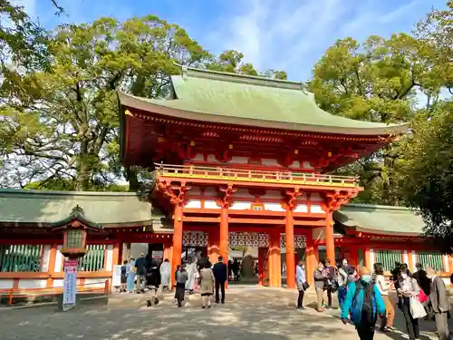 武蔵一宮氷川神社の山門・神門