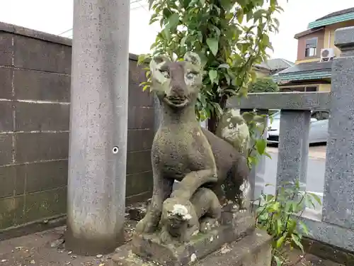 稲荷神社の狛犬