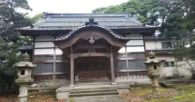 龍国寺の本殿・本堂
