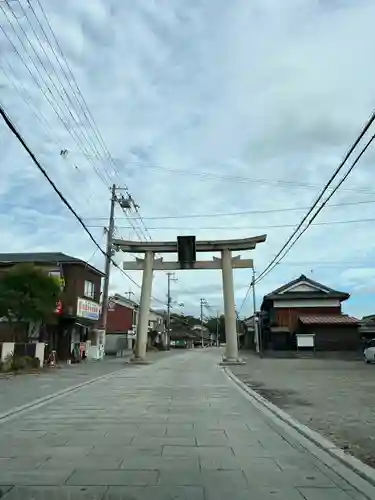 魚吹八幡神社の鳥居