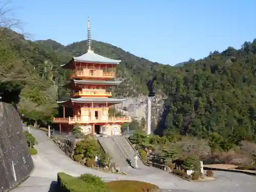 青岸渡寺の塔