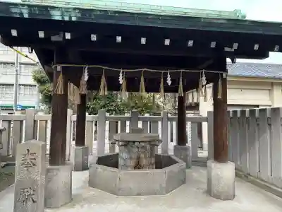 泉尾神社の{uncategorized: "未分類", other: "その他", undefined: "問題あり", building: "その他建物", grave: "お墓", sacred_gate: "鳥居", guardian: "狛犬", statue: "像", buddha: "仏像", history: "歴史", nature: "自然", garden: "庭園", animal: "動物", pagoda: "塔", temizu: "手水舎", mountain_gate: "山門・神門", sanctuary: "本殿・本堂", subordinate: "末社・摂社", art: "芸術", scenery: "景色", jizo: "地蔵", ema: "絵馬", goshuin: "御朱印", omikuji: "おみくじ", items: "授与品その他", amulet: "お守り", goshuincho: "御朱印帳", eats: "食事", festival: "お祭り", votive_dance: "神楽", shichigosan: "七五三参", wedding: "結婚式", experience: "体験その他", initially: "初詣", around: "周辺", anti_infection: "感染症対策"}