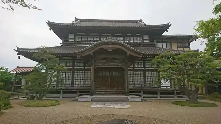 龍華院の本殿・本堂