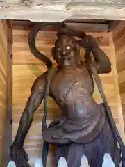 妙本寺の像