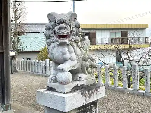 間々八劔神社の狛犬