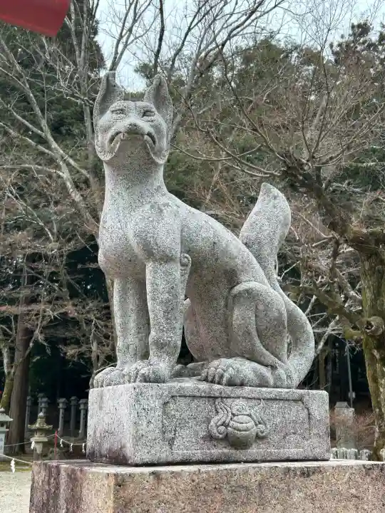 荷機稲荷神社の{uncategorized: "未分類", other: "その他", undefined: "問題あり", building: "その他建物", grave: "お墓", sacred_gate: "鳥居", guardian: "狛犬", statue: "像", buddha: "仏像", history: "歴史", nature: "自然", garden: "庭園", animal: "動物", pagoda: "塔", temizu: "手水舎", mountain_gate: "山門・神門", sanctuary: "本殿・本堂", subordinate: "末社・摂社", art: "芸術", scenery: "景色", jizo: "地蔵", ema: "絵馬", goshuin: "御朱印", omikuji: "おみくじ", items: "授与品その他", amulet: "お守り", goshuincho: "御朱印帳", eats: "食事", festival: "お祭り", votive_dance: "神楽", shichigosan: "七五三参", wedding: "結婚式", experience: "体験その他", initially: "初詣", around: "周辺", anti_infection: "感染症対策"}
