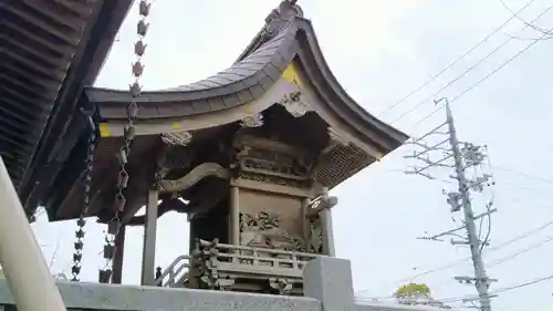 薮田神社の本殿