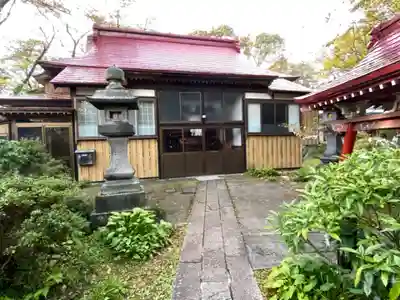 与次郎稲荷神社の本殿・本堂
