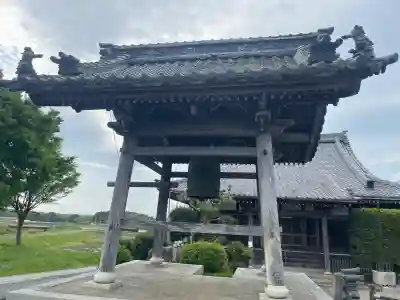 法養寺の{uncategorized: "未分類", other: "その他", undefined: "問題あり", building: "その他建物", grave: "お墓", sacred_gate: "鳥居", guardian: "狛犬", statue: "像", buddha: "仏像", history: "歴史", nature: "自然", garden: "庭園", animal: "動物", pagoda: "塔", temizu: "手水舎", mountain_gate: "山門・神門", sanctuary: "本殿・本堂", subordinate: "末社・摂社", art: "芸術", scenery: "景色", jizo: "地蔵", ema: "絵馬", goshuin: "御朱印", omikuji: "おみくじ", items: "授与品その他", amulet: "お守り", goshuincho: "御朱印帳", eats: "食事", festival: "お祭り", votive_dance: "神楽", shichigosan: "七五三参", wedding: "結婚式", experience: "体験その他", initially: "初詣", around: "周辺", anti_infection: "感染症対策"}