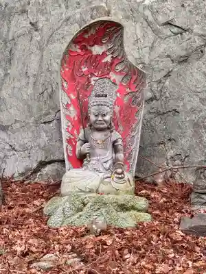 西教寺の{uncategorized: "未分類", other: "その他", undefined: "問題あり", building: "その他建物", grave: "お墓", sacred_gate: "鳥居", guardian: "狛犬", statue: "像", buddha: "仏像", history: "歴史", nature: "自然", garden: "庭園", animal: "動物", pagoda: "塔", temizu: "手水舎", mountain_gate: "山門・神門", sanctuary: "本殿・本堂", subordinate: "末社・摂社", art: "芸術", scenery: "景色", jizo: "地蔵", ema: "絵馬", goshuin: "御朱印", omikuji: "おみくじ", items: "授与品その他", amulet: "お守り", goshuincho: "御朱印帳", eats: "食事", festival: "お祭り", votive_dance: "神楽", shichigosan: "七五三参", wedding: "結婚式", experience: "体験その他", initially: "初詣", around: "周辺", anti_infection: "感染症対策"}