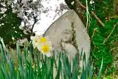 高司神社〜むすびの神の鎮まる社〜の仏像