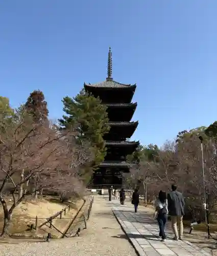 仁和寺の{uncategorized: "未分類", other: "その他", undefined: "問題あり", building: "その他建物", grave: "お墓", sacred_gate: "鳥居", guardian: "狛犬", statue: "像", buddha: "仏像", history: "歴史", nature: "自然", garden: "庭園", animal: "動物", pagoda: "塔", temizu: "手水舎", mountain_gate: "山門・神門", sanctuary: "本殿・本堂", subordinate: "末社・摂社", art: "芸術", scenery: "景色", jizo: "地蔵", ema: "絵馬", goshuin: "御朱印", omikuji: "おみくじ", items: "授与品その他", amulet: "お守り", goshuincho: "御朱印帳", eats: "食事", festival: "お祭り", votive_dance: "神楽", shichigosan: "七五三参", wedding: "結婚式", experience: "体験その他", initially: "初詣", around: "周辺", anti_infection: "感染症対策"}
