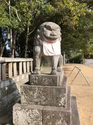 白鳥神社の狛犬