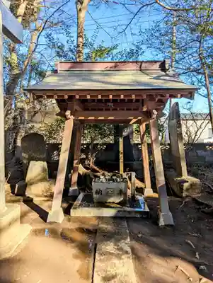 七百餘所神社 の手水舎