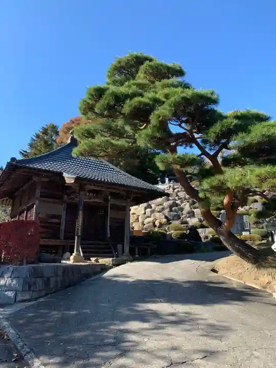 嶽林寺の本殿・本堂
