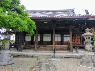 西生寺の本殿・本堂