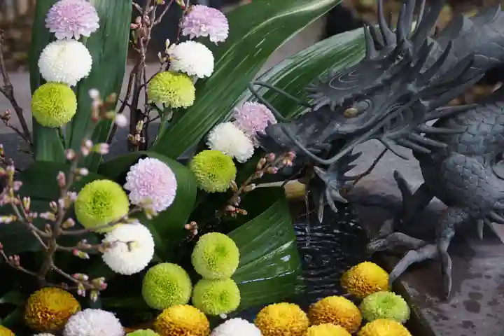 東海市熊野神社の手水舎
