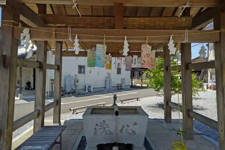 眞中神社の手水舎