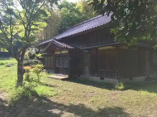 観音寺の本殿