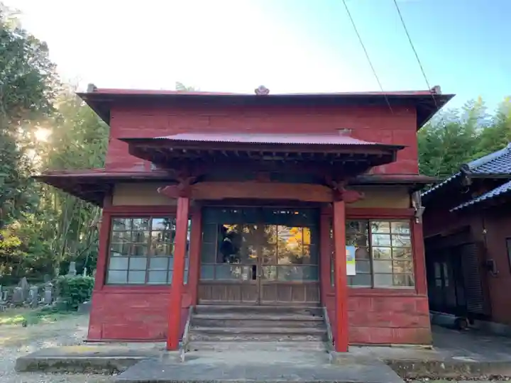 三経寺の本殿・本堂