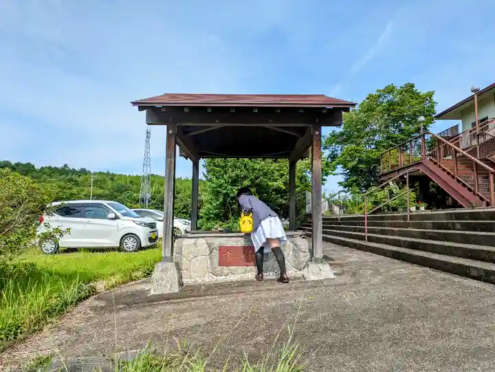 寶生寺(大本山高野山崇修院)の手水舎
