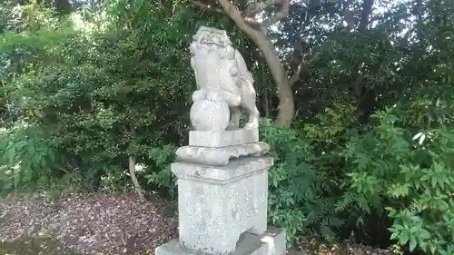 神護國崎八幡神社の狛犬