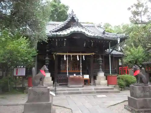 三囲神社の本殿・本堂