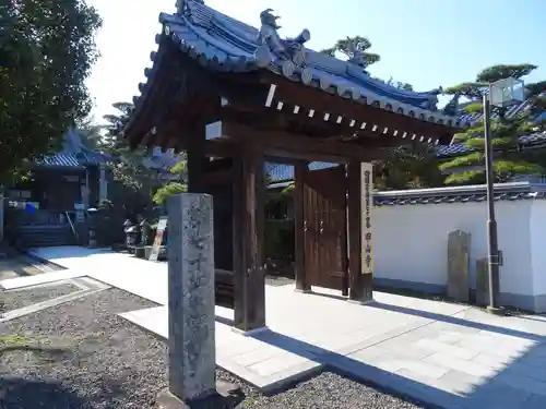 甲山寺の山門