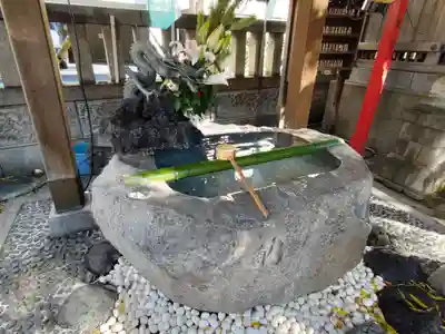 三島神社の手水舎