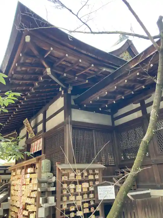 岡崎神社の本殿・本堂