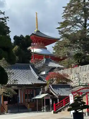 中山寺の{uncategorized: "未分類", other: "その他", undefined: "問題あり", building: "その他建物", grave: "お墓", sacred_gate: "鳥居", guardian: "狛犬", statue: "像", buddha: "仏像", history: "歴史", nature: "自然", garden: "庭園", animal: "動物", pagoda: "塔", temizu: "手水舎", mountain_gate: "山門・神門", sanctuary: "本殿・本堂", subordinate: "末社・摂社", art: "芸術", scenery: "景色", jizo: "地蔵", ema: "絵馬", goshuin: "御朱印", omikuji: "おみくじ", items: "授与品その他", amulet: "お守り", goshuincho: "御朱印帳", eats: "食事", festival: "お祭り", votive_dance: "神楽", shichigosan: "七五三参", wedding: "結婚式", experience: "体験その他", initially: "初詣", around: "周辺", anti_infection: "感染症対策"}