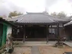 観音寺の本殿