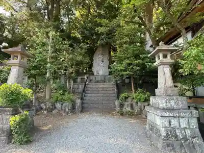 五所神社の{uncategorized: "未分類", other: "その他", undefined: "問題あり", building: "その他建物", grave: "お墓", sacred_gate: "鳥居", guardian: "狛犬", statue: "像", buddha: "仏像", history: "歴史", nature: "自然", garden: "庭園", animal: "動物", pagoda: "塔", temizu: "手水舎", mountain_gate: "山門・神門", sanctuary: "本殿・本堂", subordinate: "末社・摂社", art: "芸術", scenery: "景色", jizo: "地蔵", ema: "絵馬", goshuin: "御朱印", omikuji: "おみくじ", items: "授与品その他", amulet: "お守り", goshuincho: "御朱印帳", eats: "食事", festival: "お祭り", votive_dance: "神楽", shichigosan: "七五三参", wedding: "結婚式", experience: "体験その他", initially: "初詣", around: "周辺", anti_infection: "感染症対策"}