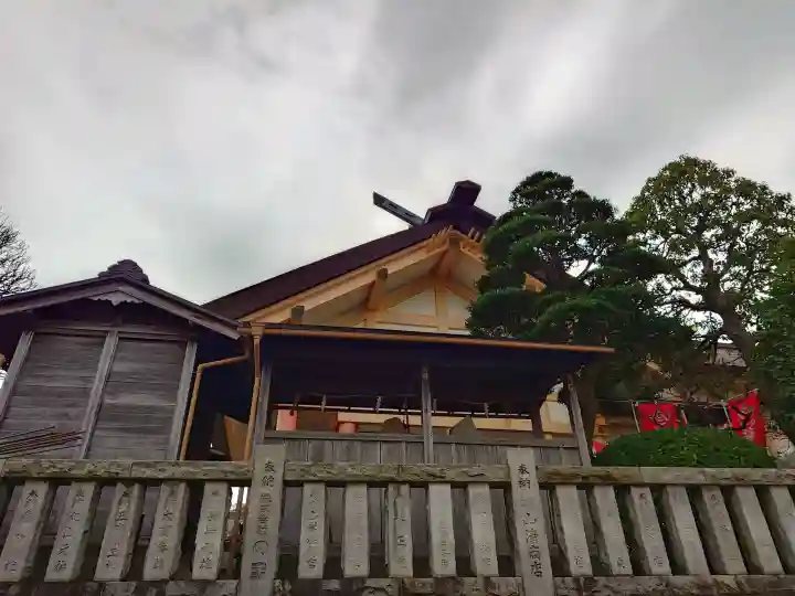 住吉神社の{uncategorized: "未分類", other: "その他", undefined: "問題あり", building: "その他建物", grave: "お墓", sacred_gate: "鳥居", guardian: "狛犬", statue: "像", buddha: "仏像", history: "歴史", nature: "自然", garden: "庭園", animal: "動物", pagoda: "塔", temizu: "手水舎", mountain_gate: "山門・神門", sanctuary: "本殿・本堂", subordinate: "末社・摂社", art: "芸術", scenery: "景色", jizo: "地蔵", ema: "絵馬", goshuin: "御朱印", omikuji: "おみくじ", items: "授与品その他", amulet: "お守り", goshuincho: "御朱印帳", eats: "食事", festival: "お祭り", votive_dance: "神楽", shichigosan: "七五三参", wedding: "結婚式", experience: "体験その他", initially: "初詣", around: "周辺", anti_infection: "感染症対策"}