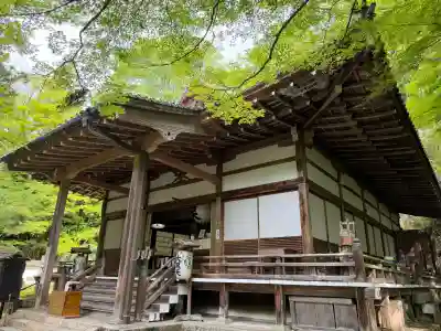 石山寺大黒天堂の{uncategorized: "未分類", other: "その他", undefined: "問題あり", building: "その他建物", grave: "お墓", sacred_gate: "鳥居", guardian: "狛犬", statue: "像", buddha: "仏像", history: "歴史", nature: "自然", garden: "庭園", animal: "動物", pagoda: "塔", temizu: "手水舎", mountain_gate: "山門・神門", sanctuary: "本殿・本堂", subordinate: "末社・摂社", art: "芸術", scenery: "景色", jizo: "地蔵", ema: "絵馬", goshuin: "御朱印", omikuji: "おみくじ", items: "授与品その他", amulet: "お守り", goshuincho: "御朱印帳", eats: "食事", festival: "お祭り", votive_dance: "神楽", shichigosan: "七五三参", wedding: "結婚式", experience: "体験その他", initially: "初詣", around: "周辺", anti_infection: "感染症対策"}