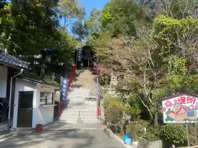 産土神社の{uncategorized: "未分類", other: "その他", undefined: "問題あり", building: "その他建物", grave: "お墓", sacred_gate: "鳥居", guardian: "狛犬", statue: "像", buddha: "仏像", history: "歴史", nature: "自然", garden: "庭園", animal: "動物", pagoda: "塔", temizu: "手水舎", mountain_gate: "山門・神門", sanctuary: "本殿・本堂", subordinate: "末社・摂社", art: "芸術", scenery: "景色", jizo: "地蔵", ema: "絵馬", goshuin: "御朱印", omikuji: "おみくじ", items: "授与品その他", amulet: "お守り", goshuincho: "御朱印帳", eats: "食事", festival: "お祭り", votive_dance: "神楽", shichigosan: "七五三参", wedding: "結婚式", experience: "体験その他", initially: "初詣", around: "周辺", anti_infection: "感染症対策"}