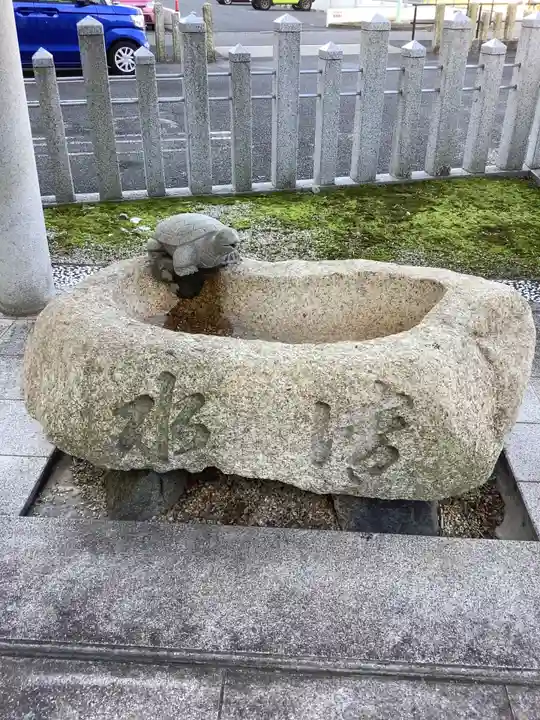 八王子社の手水舎