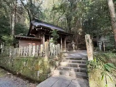 八幡神社松平東照宮の{uncategorized: "未分類", other: "その他", undefined: "問題あり", building: "その他建物", grave: "お墓", sacred_gate: "鳥居", guardian: "狛犬", statue: "像", buddha: "仏像", history: "歴史", nature: "自然", garden: "庭園", animal: "動物", pagoda: "塔", temizu: "手水舎", mountain_gate: "山門・神門", sanctuary: "本殿・本堂", subordinate: "末社・摂社", art: "芸術", scenery: "景色", jizo: "地蔵", ema: "絵馬", goshuin: "御朱印", omikuji: "おみくじ", items: "授与品その他", amulet: "お守り", goshuincho: "御朱印帳", eats: "食事", festival: "お祭り", votive_dance: "神楽", shichigosan: "七五三参", wedding: "結婚式", experience: "体験その他", initially: "初詣", around: "周辺", anti_infection: "感染症対策"}