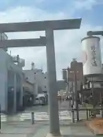 伊勢神宮外宮(豊受大神宮)の{uncategorized: "未分類", other: "その他", undefined: "問題あり", building: "その他建物", grave: "お墓", sacred_gate: "鳥居", guardian: "狛犬", statue: "像", buddha: "仏像", history: "歴史", nature: "自然", garden: "庭園", animal: "動物", pagoda: "塔", temizu: "手水舎", mountain_gate: "山門・神門", sanctuary: "本殿・本堂", subordinate: "末社・摂社", art: "芸術", scenery: "景色", jizo: "地蔵", ema: "絵馬", goshuin: "御朱印", omikuji: "おみくじ", items: "授与品その他", amulet: "お守り", goshuincho: "御朱印帳", eats: "食事", festival: "お祭り", votive_dance: "神楽", shichigosan: "七五三参", wedding: "結婚式", experience: "体験その他", initially: "初詣", around: "周辺", anti_infection: "感染症対策"}