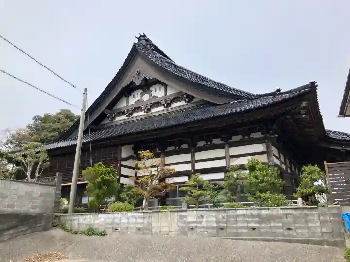 本念寺の{uncategorized: "未分類", other: "その他", undefined: "問題あり", building: "その他建物", grave: "お墓", sacred_gate: "鳥居", guardian: "狛犬", statue: "像", buddha: "仏像", history: "歴史", nature: "自然", garden: "庭園", animal: "動物", pagoda: "塔", temizu: "手水舎", mountain_gate: "山門・神門", sanctuary: "本殿・本堂", subordinate: "末社・摂社", art: "芸術", scenery: "景色", jizo: "地蔵", ema: "絵馬", goshuin: "御朱印", omikuji: "おみくじ", items: "授与品その他", amulet: "お守り", goshuincho: "御朱印帳", eats: "食事", festival: "お祭り", votive_dance: "神楽", shichigosan: "七五三参", wedding: "結婚式", experience: "体験その他", initially: "初詣", around: "周辺", anti_infection: "感染症対策"}