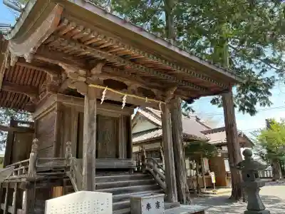 淺間神社(忍野八海)の{uncategorized: "未分類", other: "その他", undefined: "問題あり", building: "その他建物", grave: "お墓", sacred_gate: "鳥居", guardian: "狛犬", statue: "像", buddha: "仏像", history: "歴史", nature: "自然", garden: "庭園", animal: "動物", pagoda: "塔", temizu: "手水舎", mountain_gate: "山門・神門", sanctuary: "本殿・本堂", subordinate: "末社・摂社", art: "芸術", scenery: "景色", jizo: "地蔵", ema: "絵馬", goshuin: "御朱印", omikuji: "おみくじ", items: "授与品その他", amulet: "お守り", goshuincho: "御朱印帳", eats: "食事", festival: "お祭り", votive_dance: "神楽", shichigosan: "七五三参", wedding: "結婚式", experience: "体験その他", initially: "初詣", around: "周辺", anti_infection: "感染症対策"}